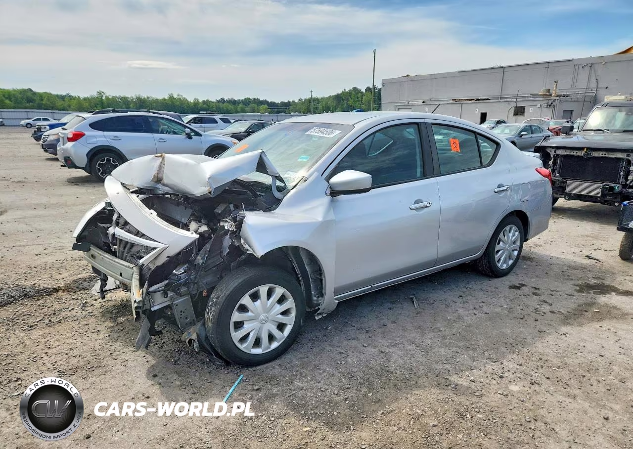 2019 Nissan Versa Sv