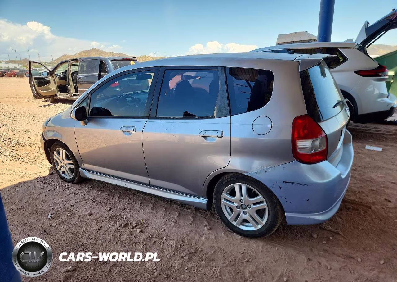 2008 Honda Fit Sport VIN:JHMGD38638S014700 - 2