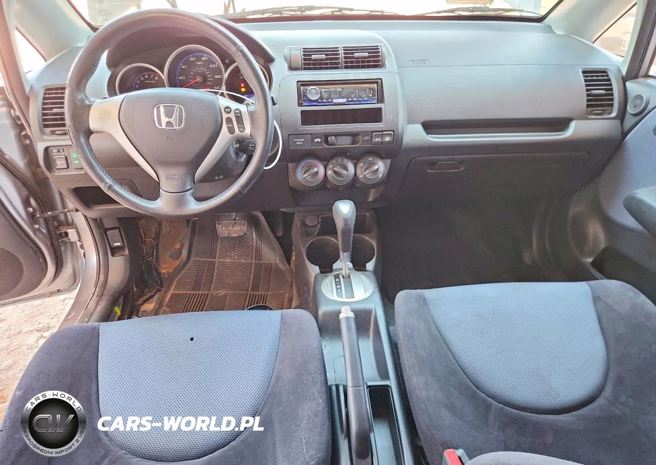 2008 Honda Fit Sport VIN:JHMGD38638S014700 - 8