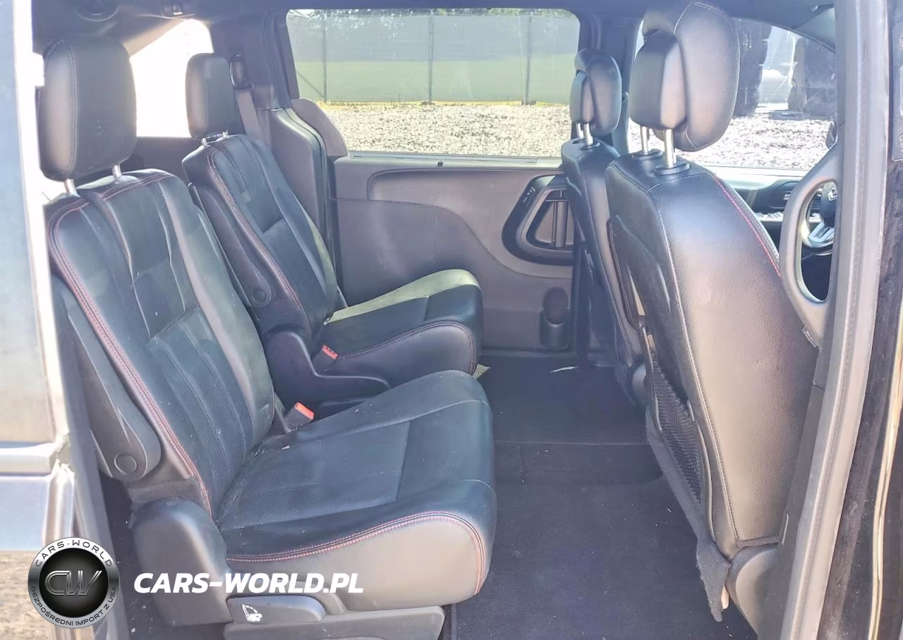 2018 Dodge Grand Caravan Gt VIN:2C4RDGEG7JR345527 - 11