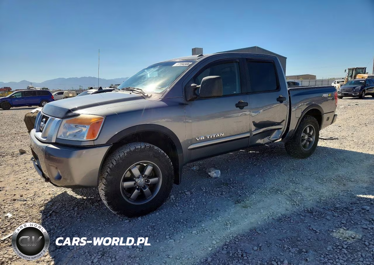 2014 Nissan Titan Sv