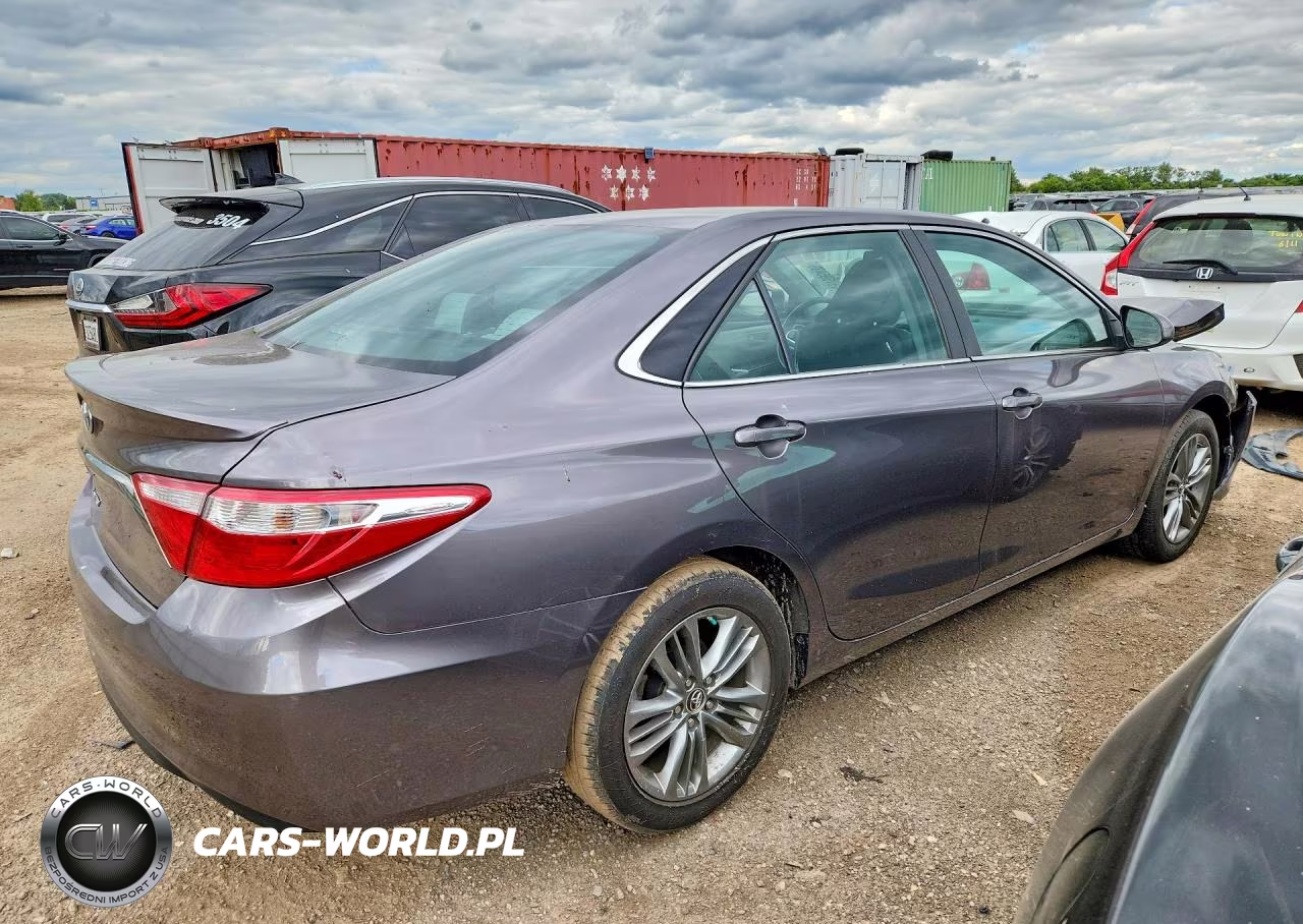 2016 Toyota Camry Se VIN:4T1BF1FK6GU179746 - 3