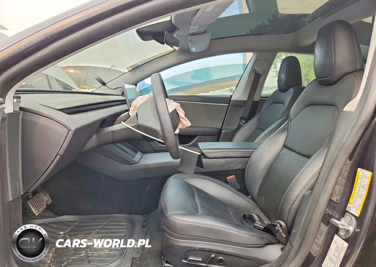 2025 Tesla Model 3 VIN:5YJ3E1EA2SF966327 - 7