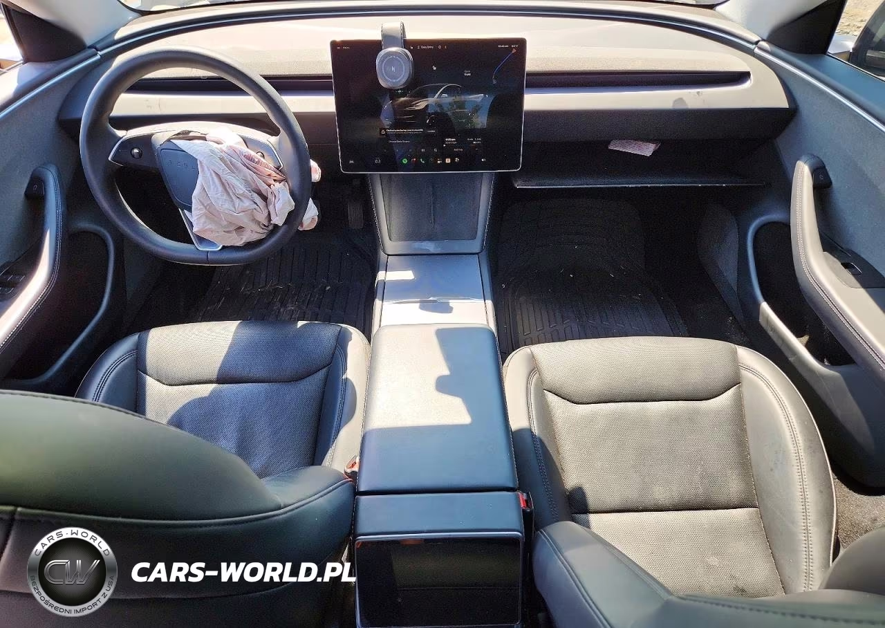 2025 Tesla Model 3 VIN:5YJ3E1EA2SF966327 - 8