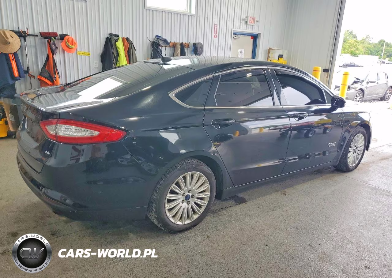 2016 Ford Fusion Se Phev VIN:3FA6P0PU4GR322123 - 3