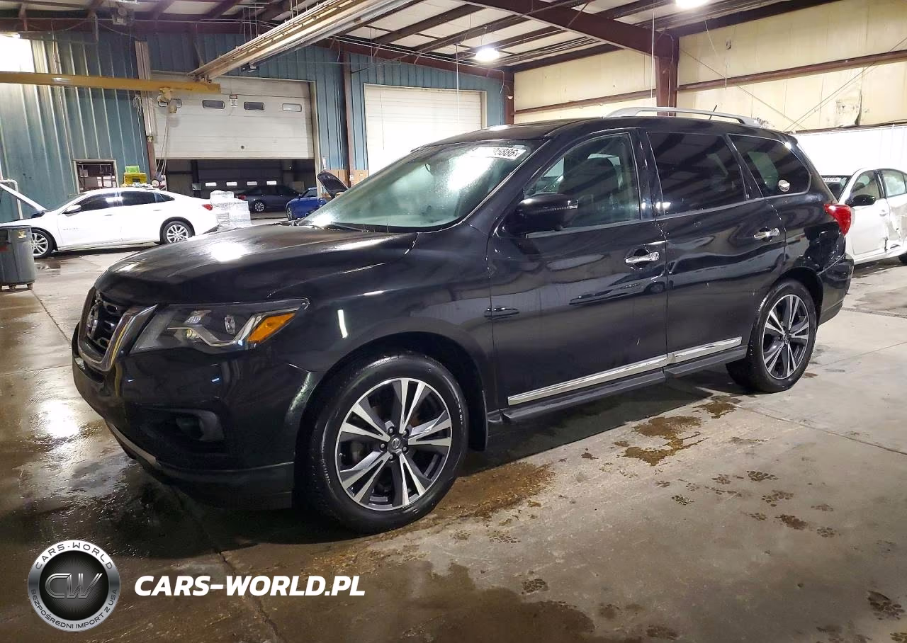 2017 Nissan Pathfinder Platinum – zdjęcie 1 z 13