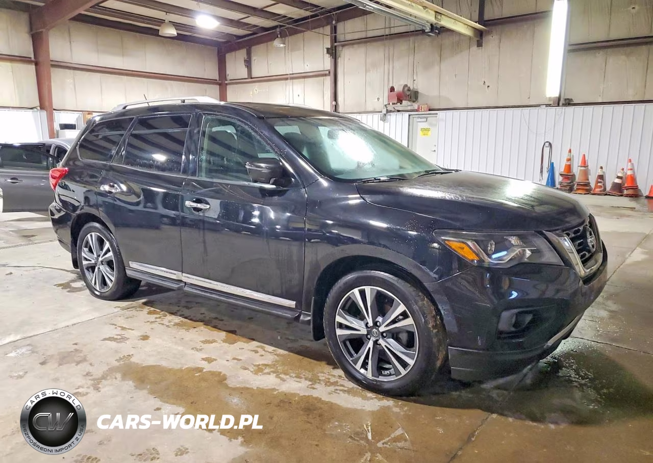 2017 Nissan Pathfinder Platinum VIN:5N1DR2MM7HC615425 - 4