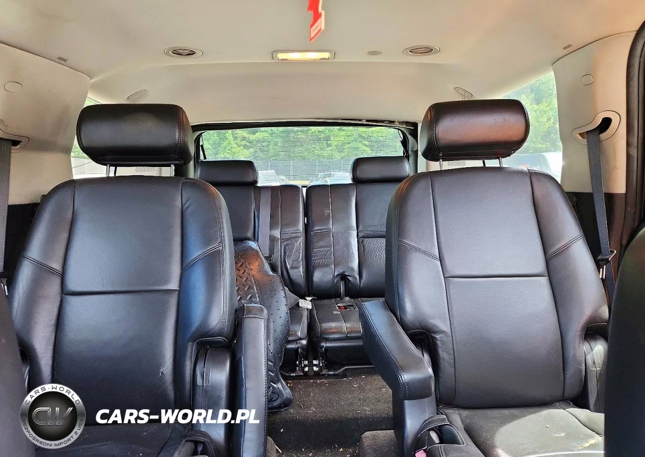 2007 Cadillac Escalade Luxury VIN:1GYFK638X7R222411 - 10