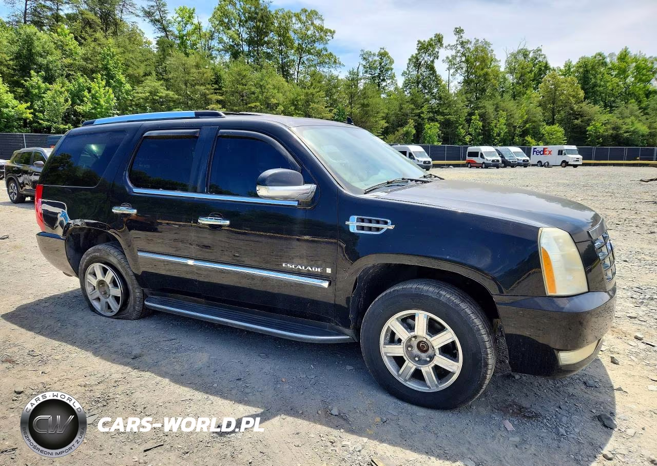 2007 Cadillac Escalade Luxury VIN:1GYFK638X7R222411 - 4