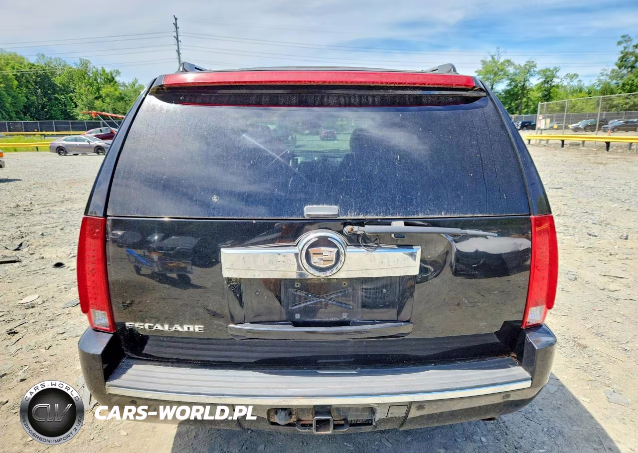 2007 Cadillac Escalade Luxury VIN:1GYFK638X7R222411 - 6