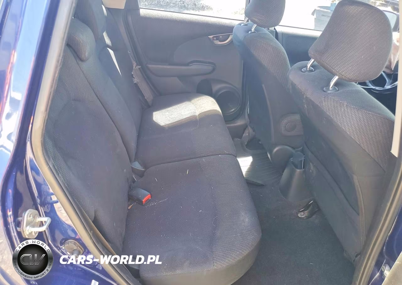 2012 Honda Fit Sport VIN:JHMGE8G54CC037697 - 10