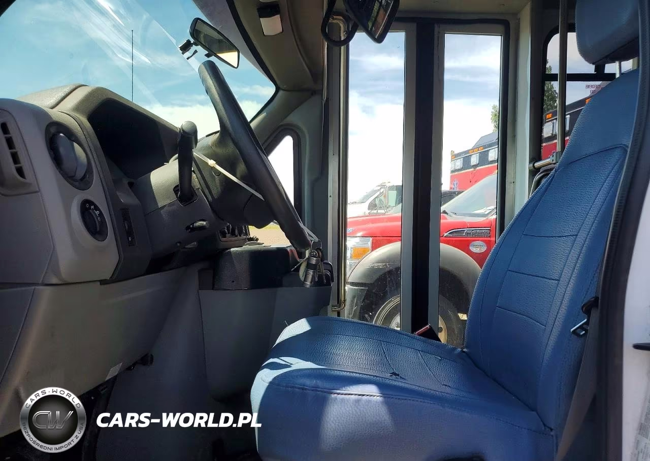2017 Ford Econoline E450 Super Duty Cutaway Van VIN:1FDFE4FS7HDC05262 - 7