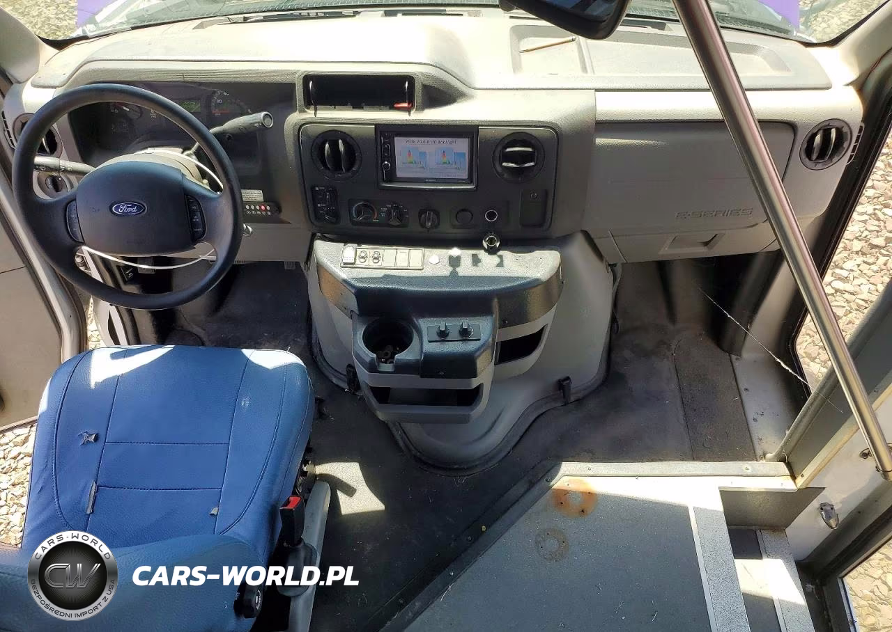 2017 Ford Econoline E450 Super Duty Cutaway Van VIN:1FDFE4FS7HDC05262 - 8