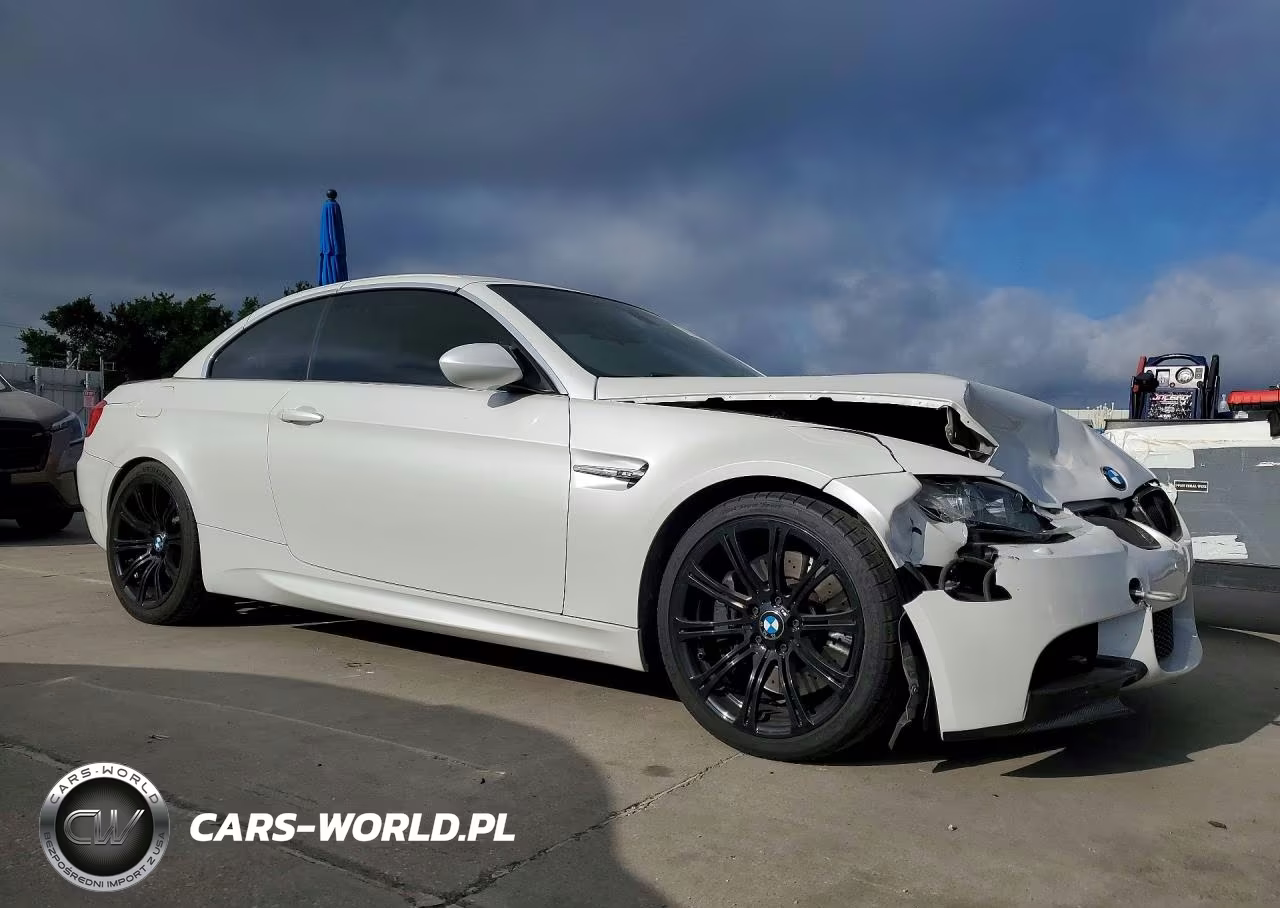 2013 BMW M3 VIN:WBSDX9C53DE785947 - 4