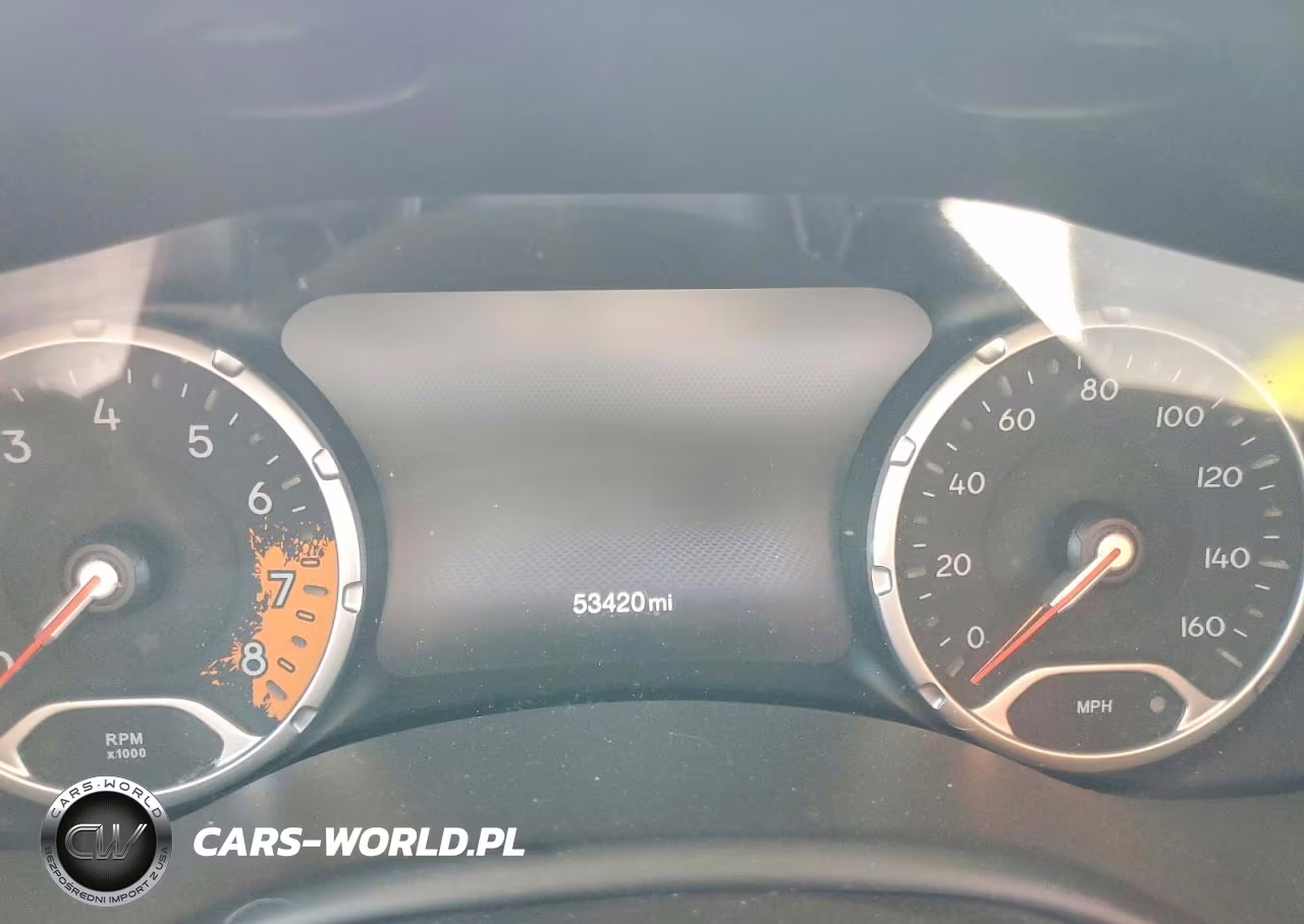 2018 Jeep Renegade Latitude VIN:ZACCJABB1JPH78284 - 9