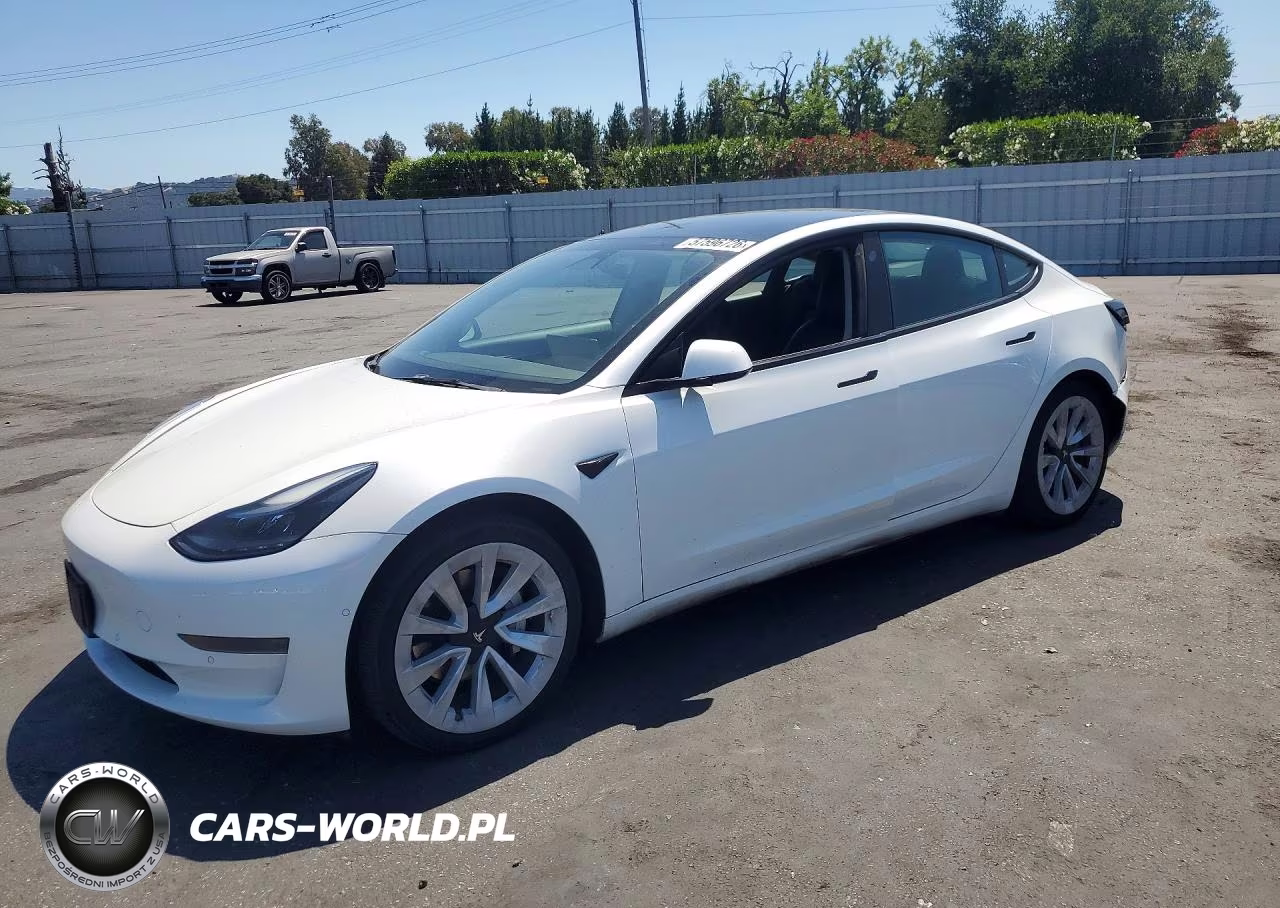 2022 Tesla Model 3 – zdjęcie 1 z 12
