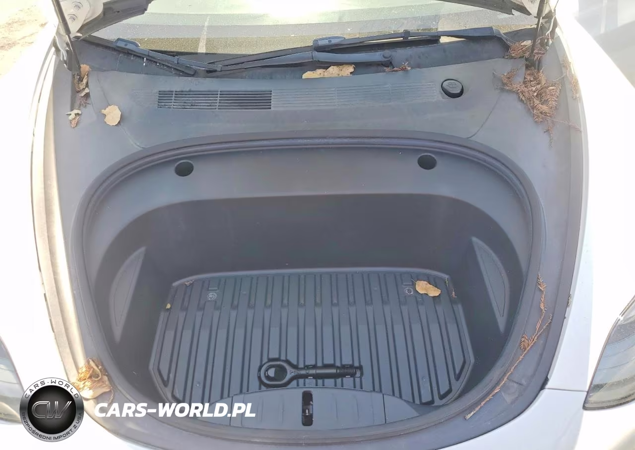 2022 Tesla Model 3 VIN:5YJ3E1EA0NF185682 - 11