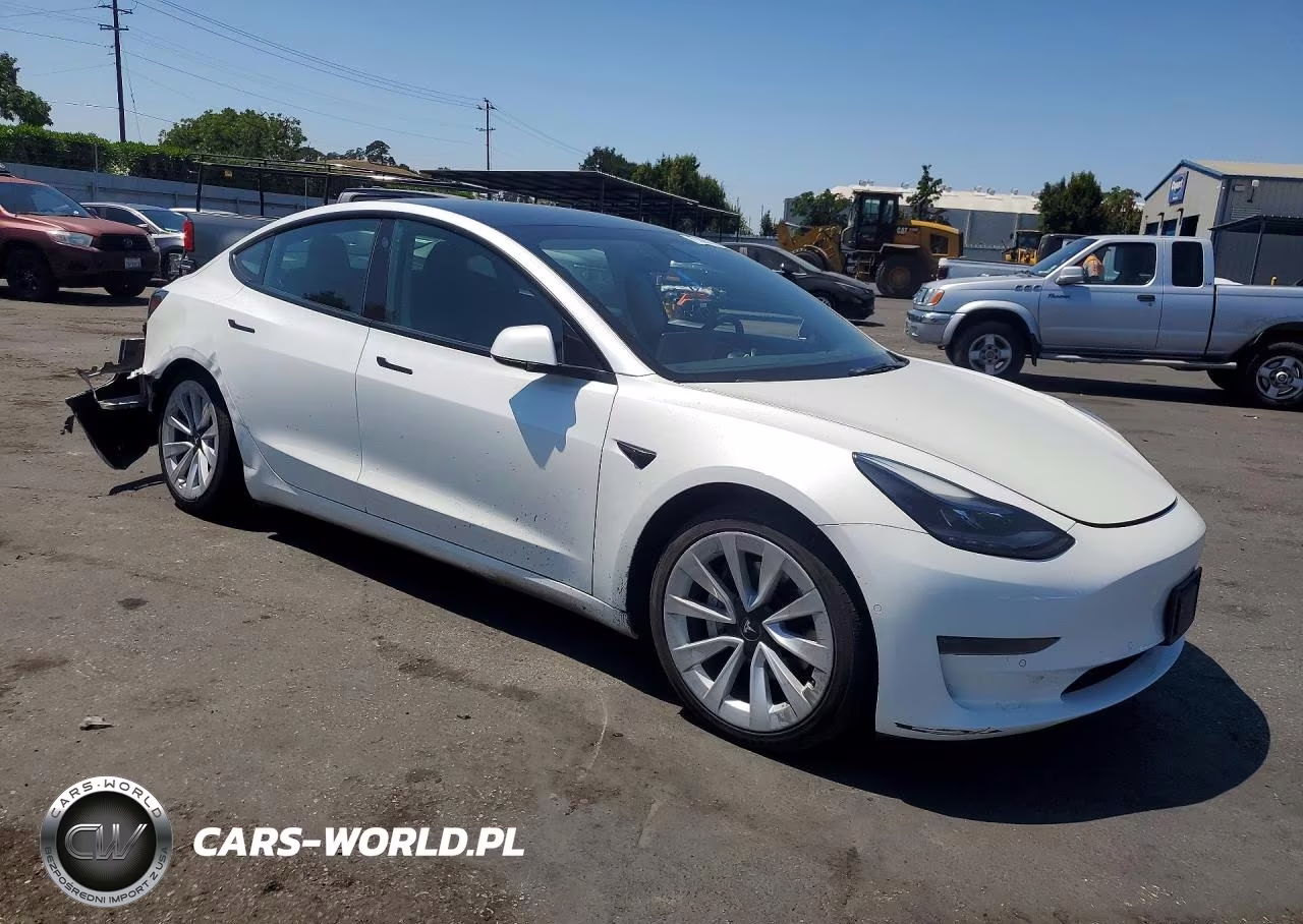 2022 Tesla Model 3 VIN:5YJ3E1EA0NF185682 - 4