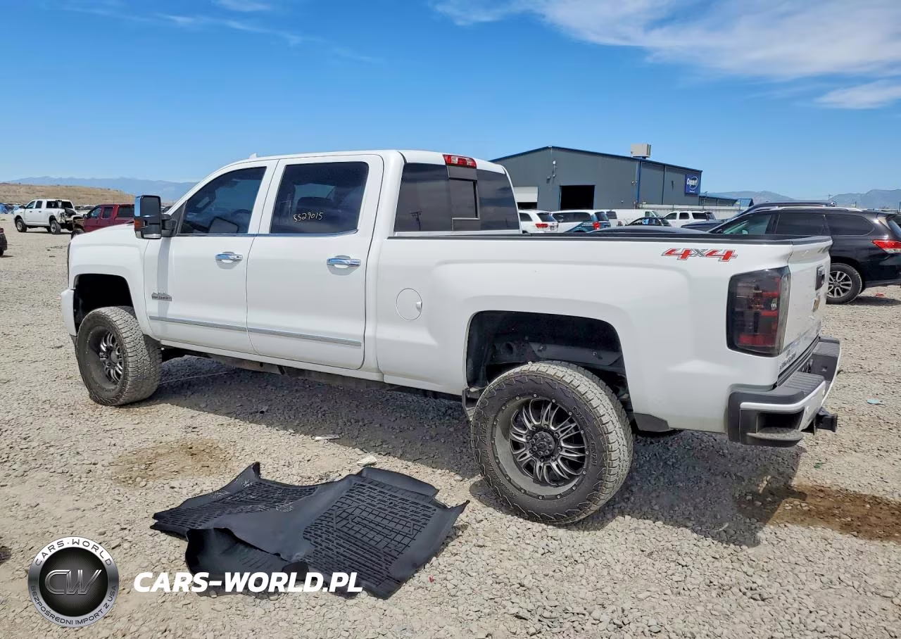 2015 Chevrolet Silverado K2500 High Country VIN:1GC1KXE80FF560757 - 2