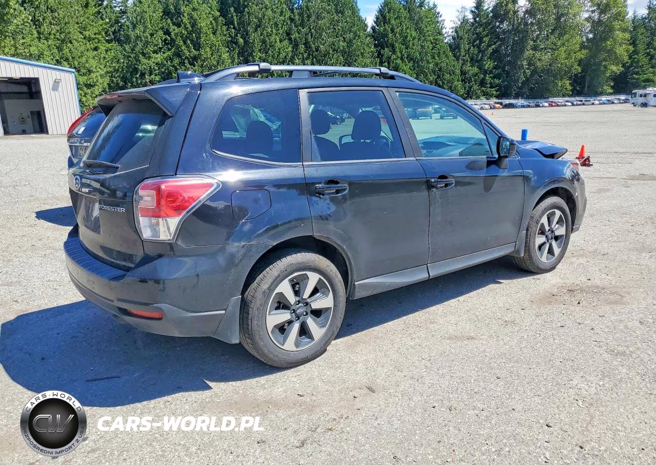 2018 Subaru Forester 2.5I Premium VIN:JF2SJAGC0JH544921 - 3
