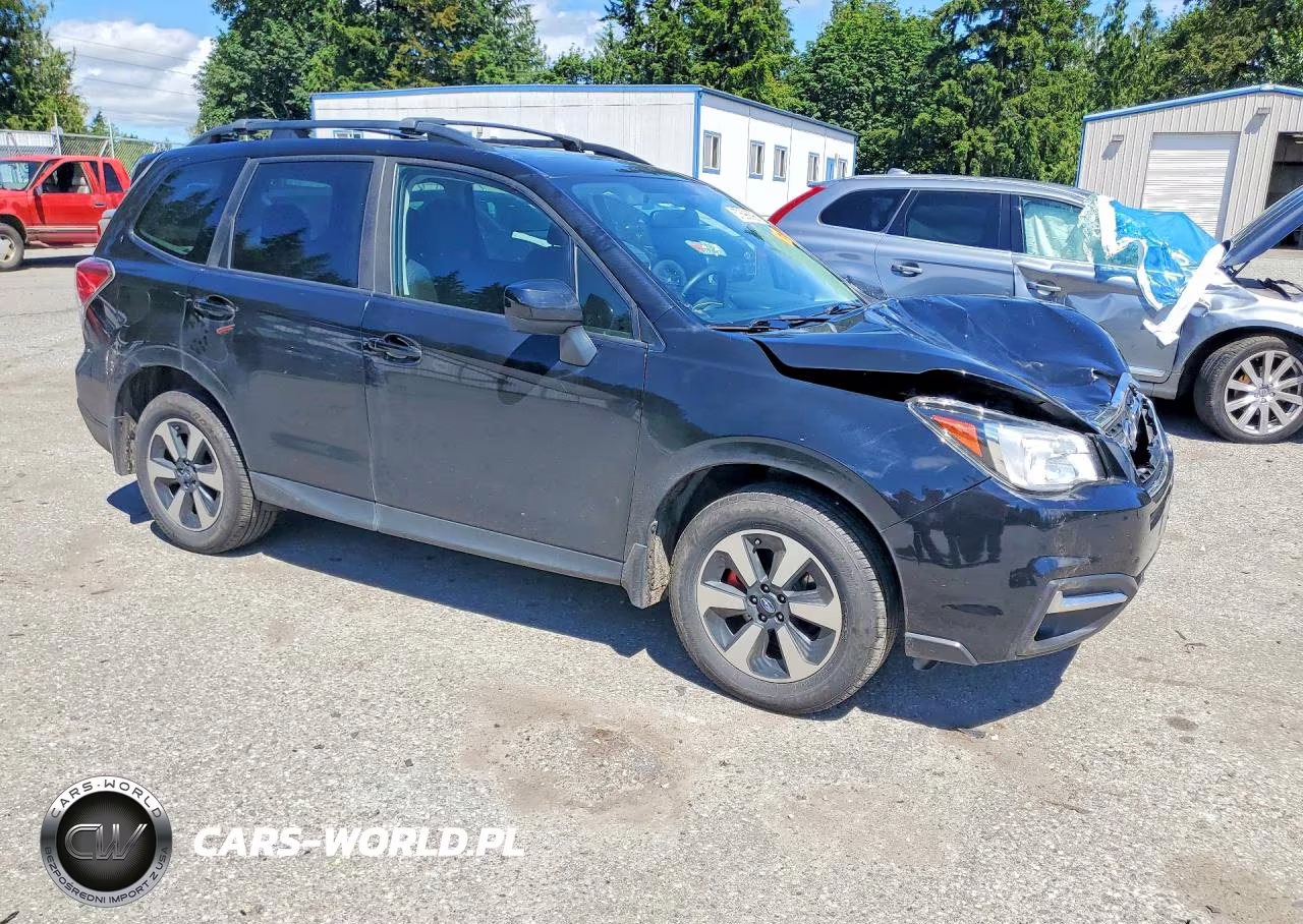 2018 Subaru Forester 2.5I Premium VIN:JF2SJAGC0JH544921 - 4