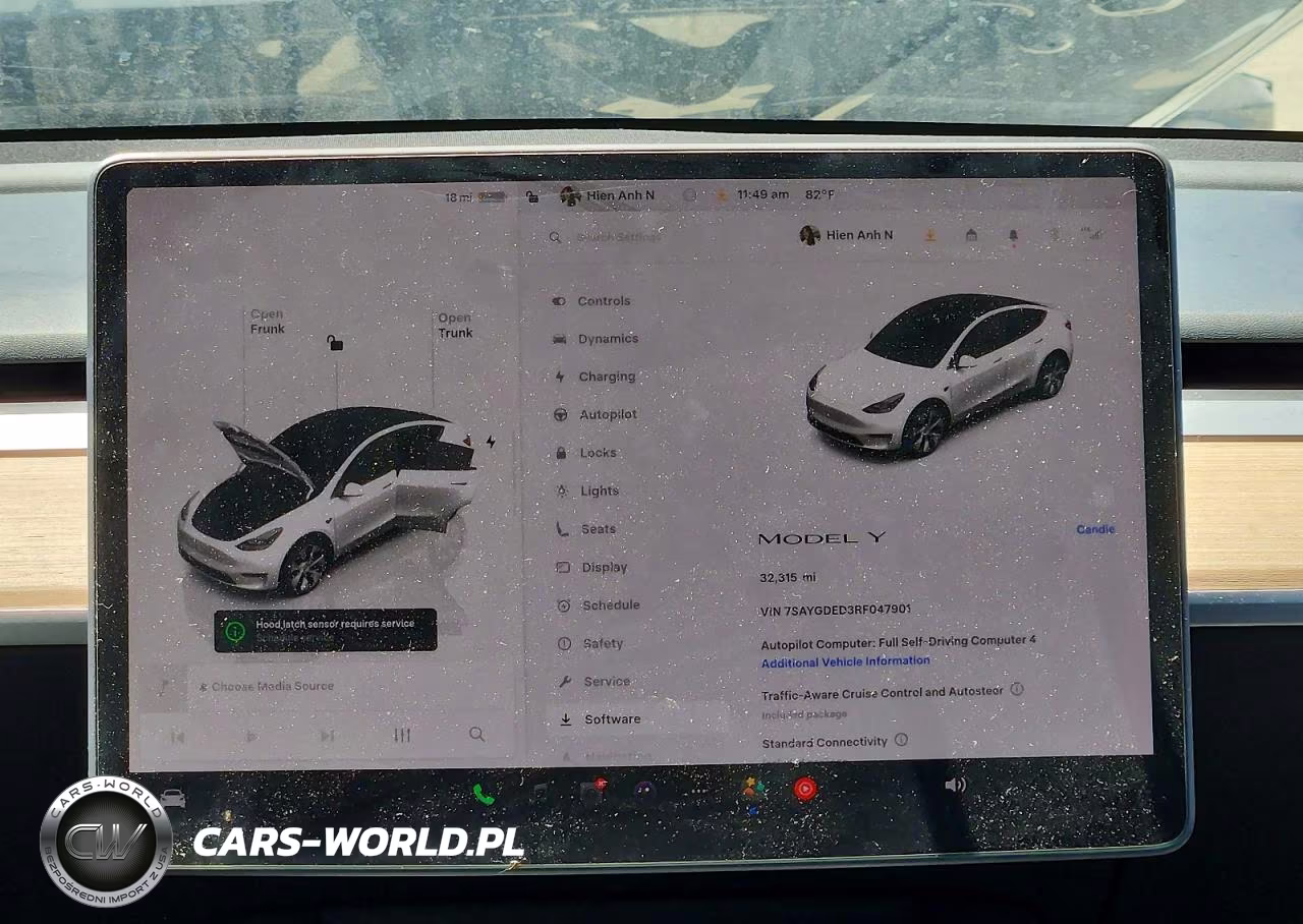 2024 Tesla Model Y VIN:7SAYGDED3RF047901 - 9