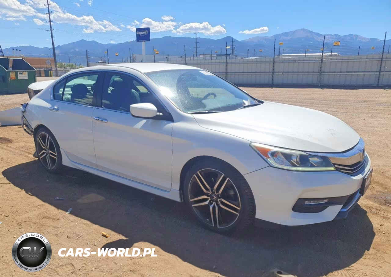 2017 Honda Accord Sport VIN:1HGCR2F57HA059233 - 4