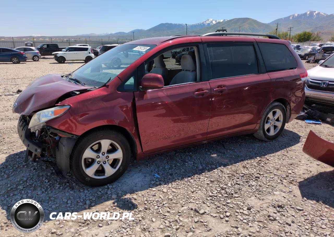 2011 Toyota Sienna Le