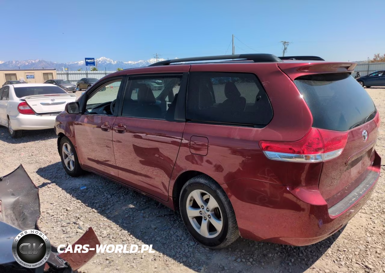 2011 Toyota Sienna Le VIN:5TDKK3DC6BS141177 - 2