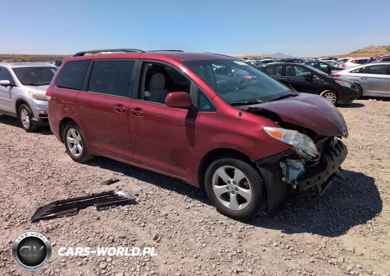 2011 Toyota Sienna Le VIN:5TDKK3DC6BS141177 - 4