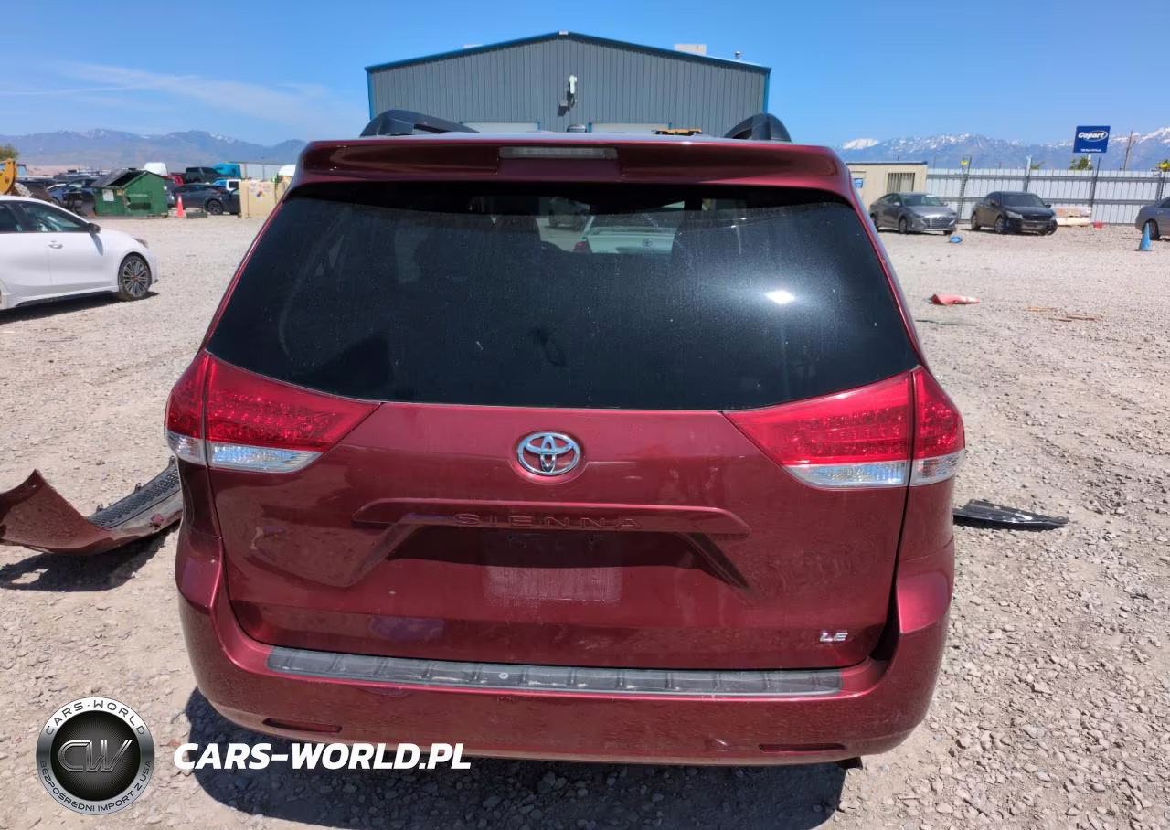 2011 Toyota Sienna Le VIN:5TDKK3DC6BS141177 - 6