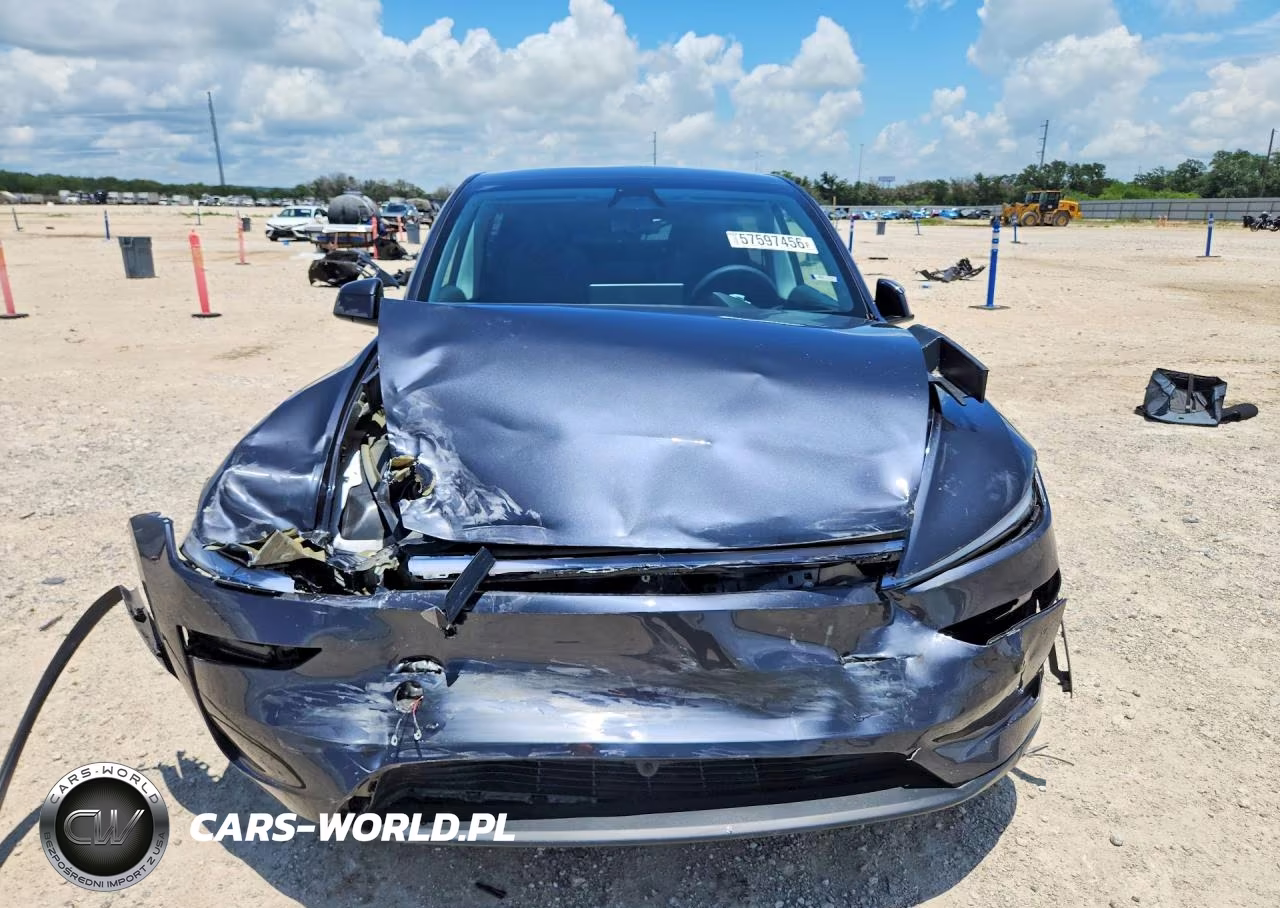 2026 Tesla Model Y VIN:7SAYGDED7TA419311 - 5