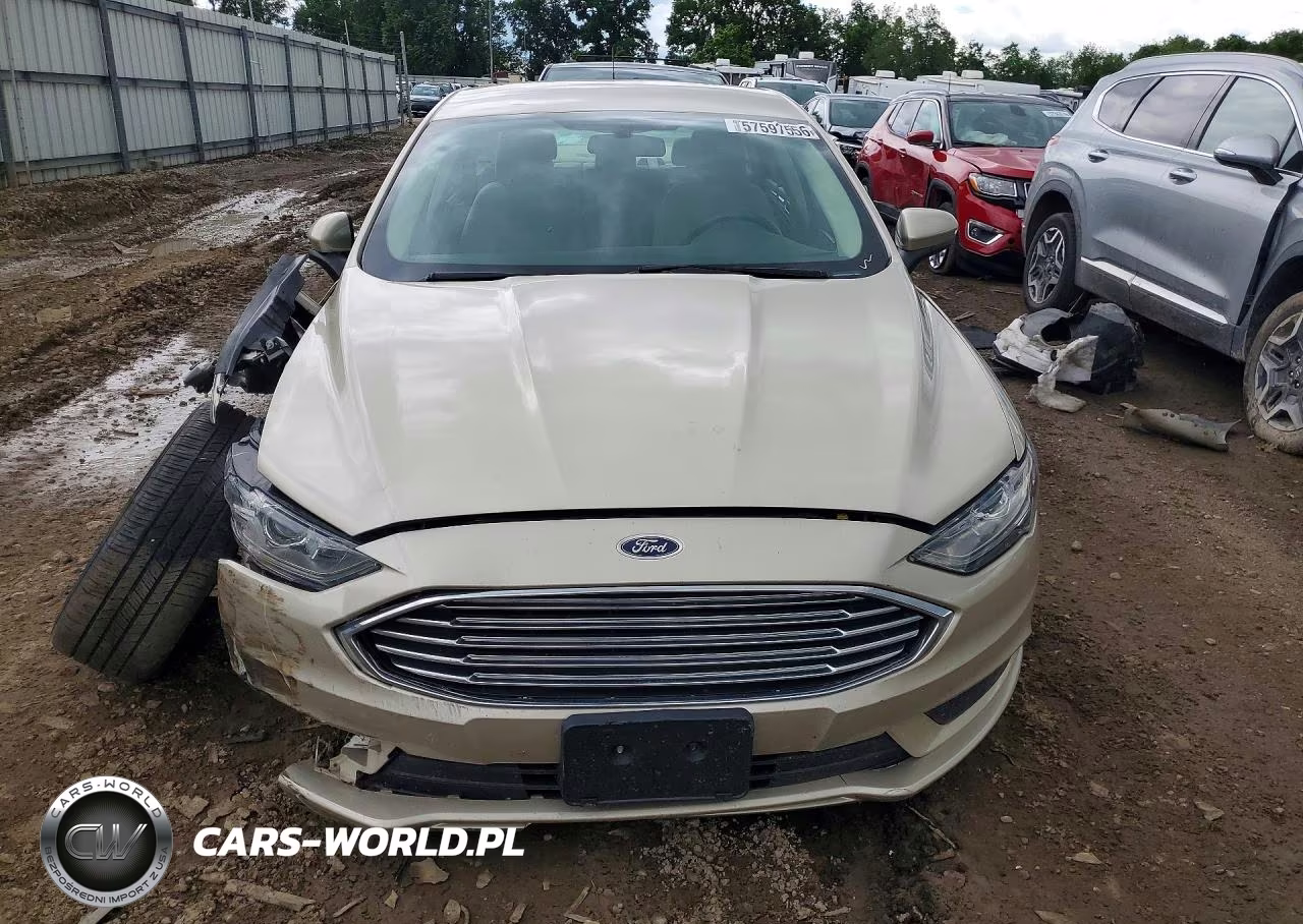 2018 Ford Fusion Se Hybrid VIN:3FA6P0LU3JR274806 - 5