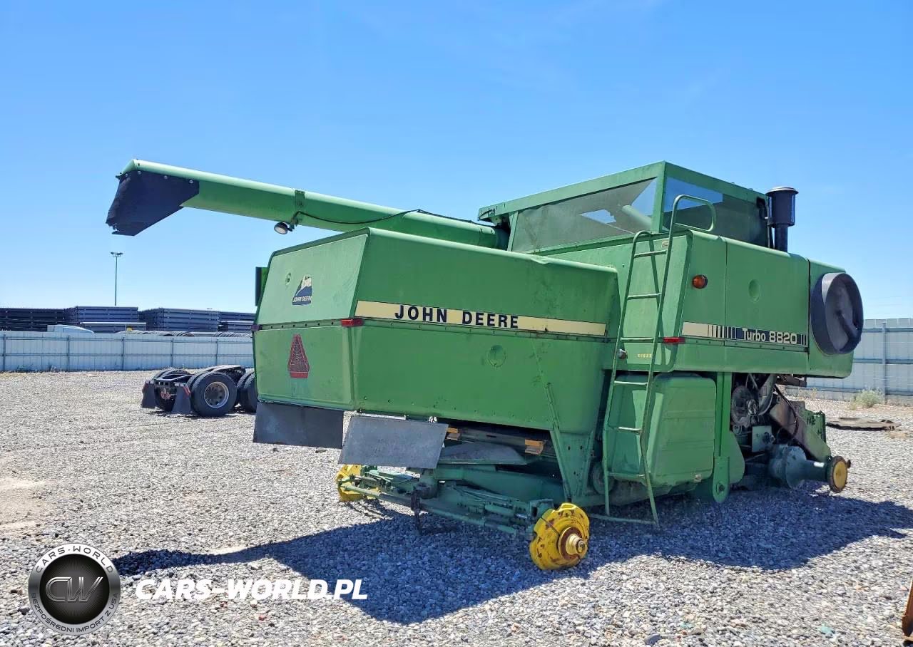 1986 John Deere 8820 Combine VIN:57597616 - 4
