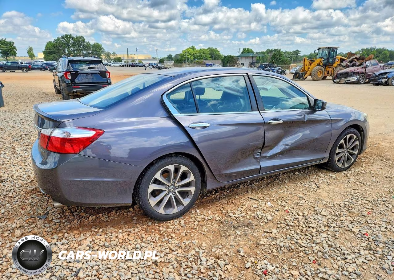 2015 Honda Accord Sport VIN:1HGCR2F50FA111024 - 3