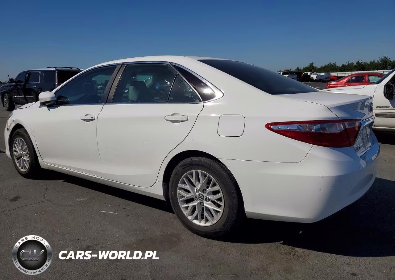 2016 Toyota Camry Le VIN:4T1BF1FK3GU240454 - 2