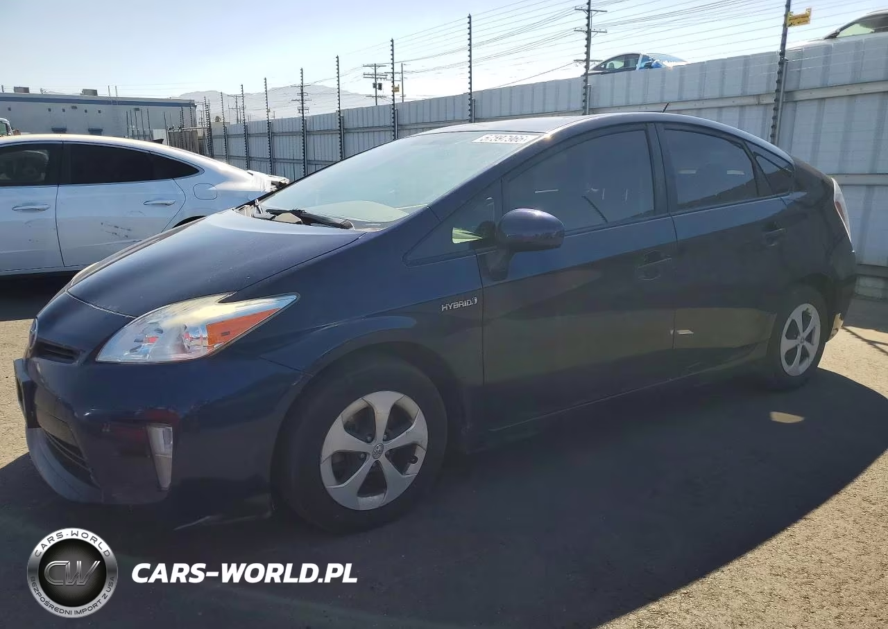 2015 Toyota Prius Two – zdjęcie 1 z 13
