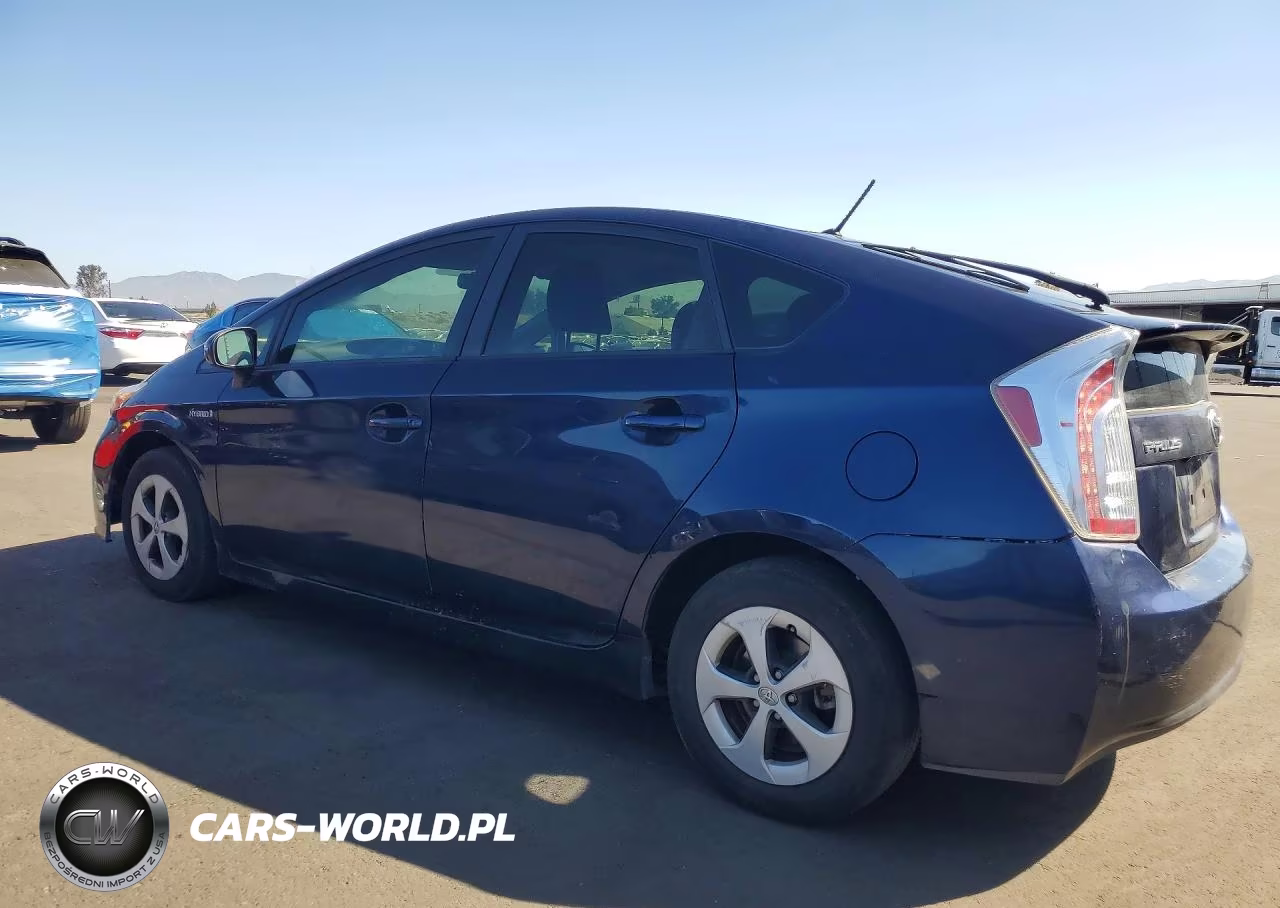 2015 Toyota Prius Two VIN:JTDKN3DU1F0458454 - 2
