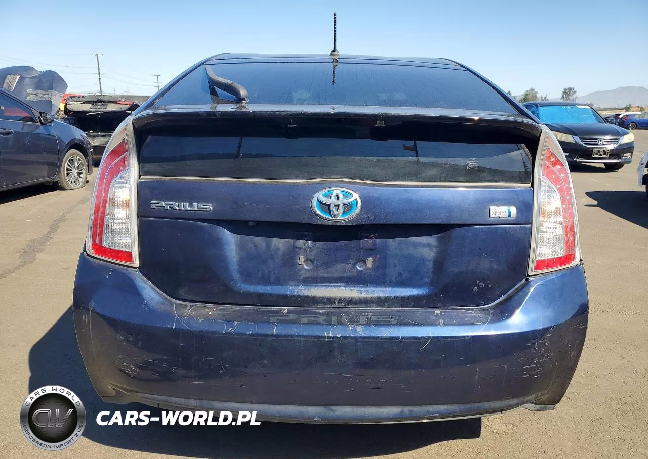 2015 Toyota Prius Two VIN:JTDKN3DU1F0458454 - 6