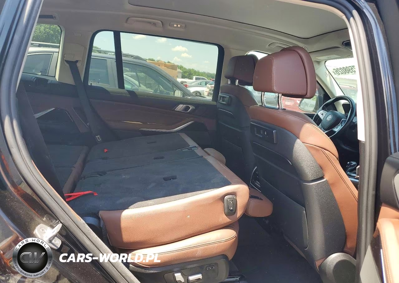 2019 BMW X7 xDrive50I VIN:5UXCX4C54KLS36044 - 11
