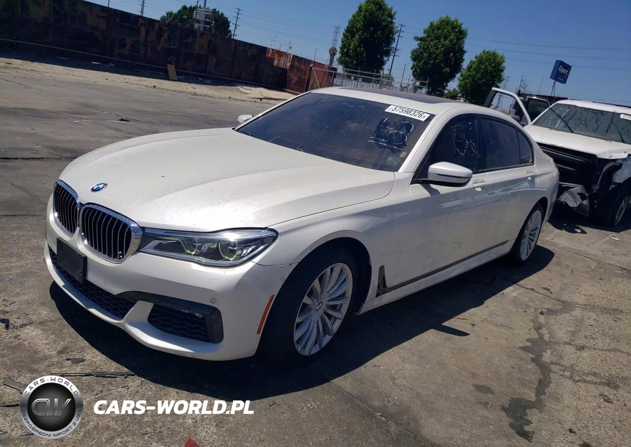 2017 BMW 750 Xi – zdjęcie 1 z 12