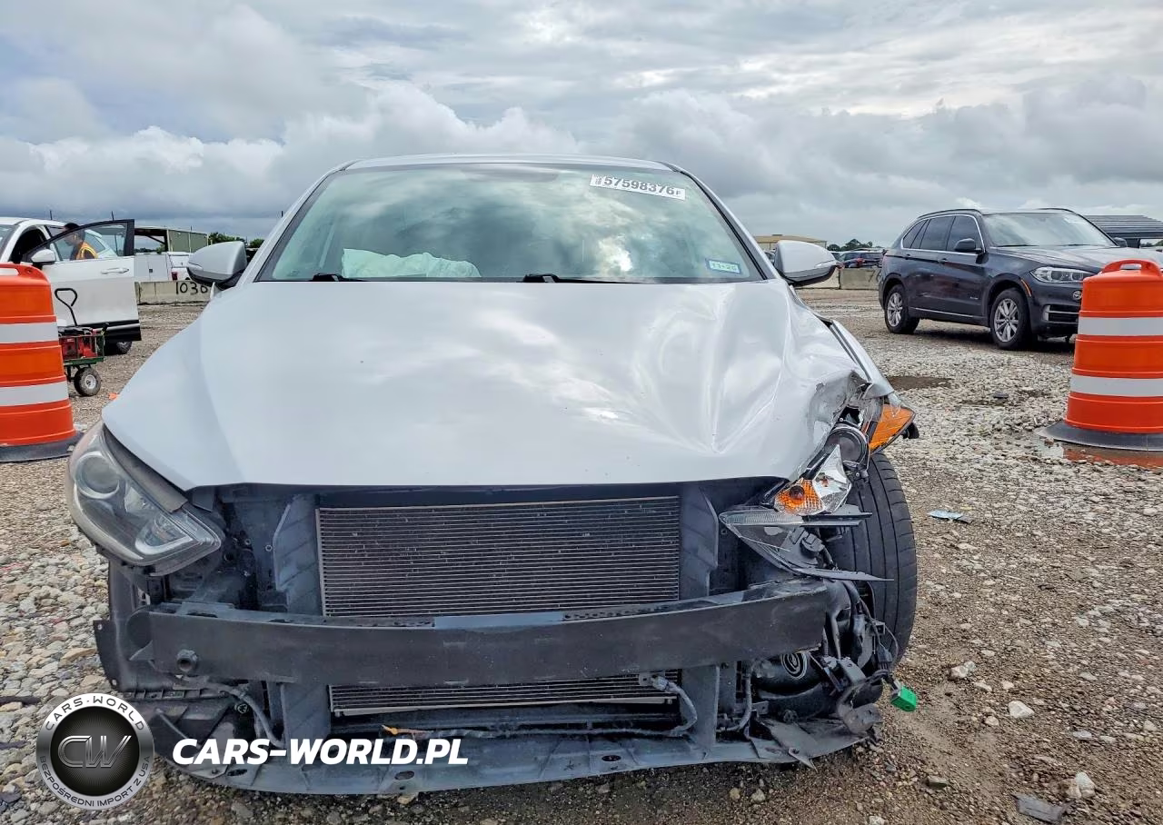 2018 Hyundai Elantra Limited VIN:KMHD84LF0JU537376 - 5
