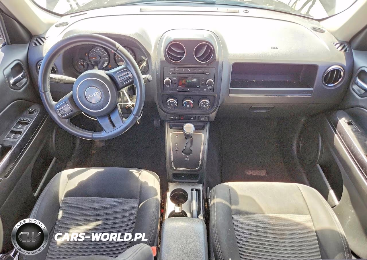 2017 Jeep Patriot Latitude VIN:1C4NJPFB4HD184254 - 8