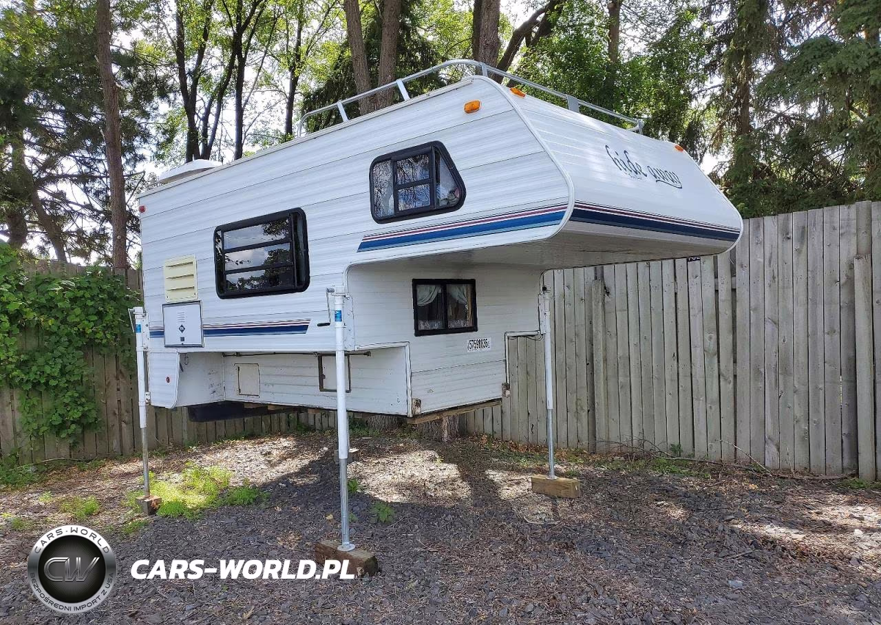 1996 Sunline Hide Away Camper