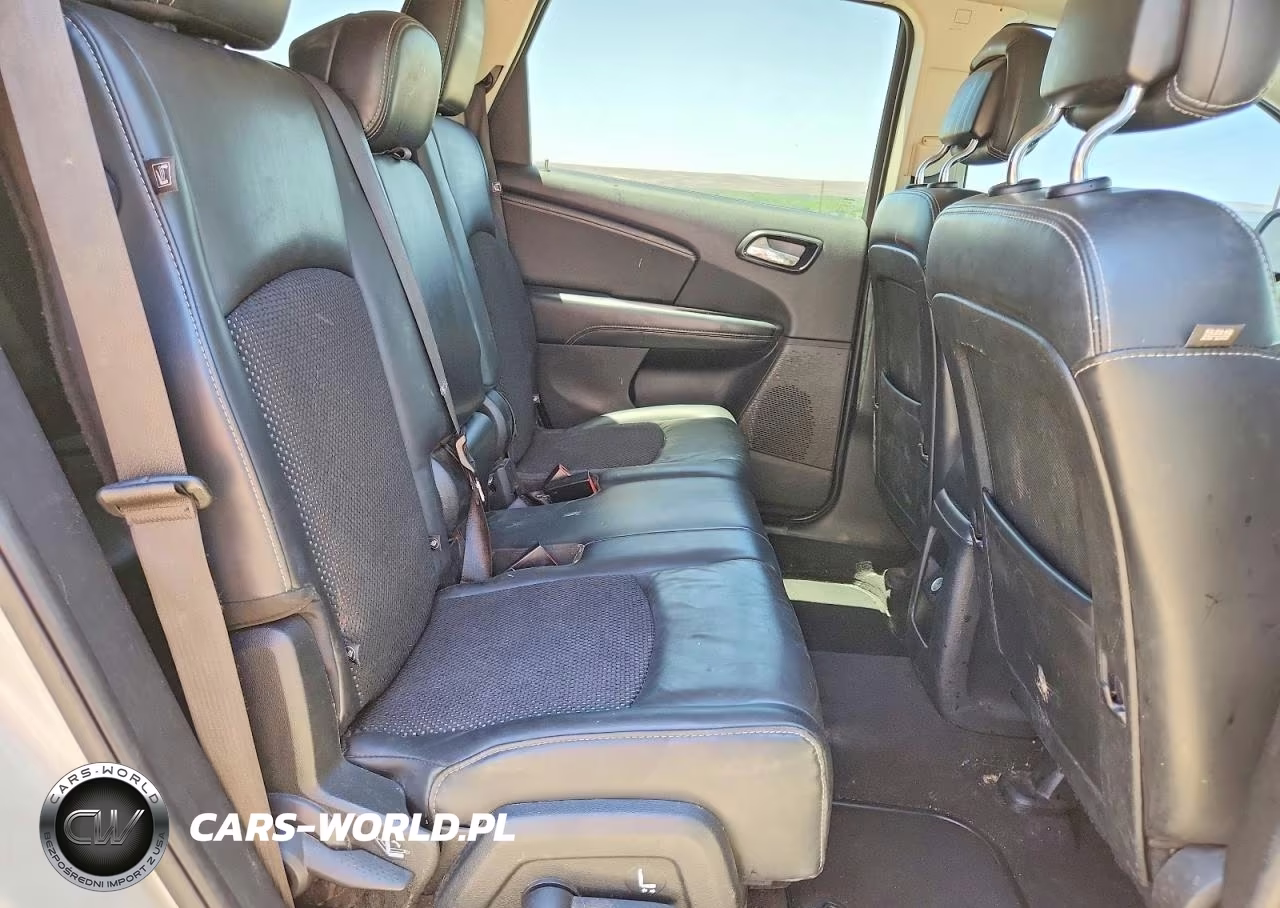 2019 Dodge Journey Crossroad VIN:3C4PDCGBXKT862594 - 11