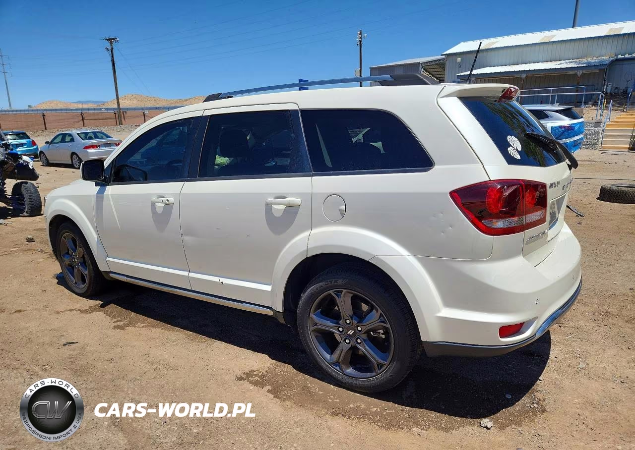 2019 Dodge Journey Crossroad VIN:3C4PDCGBXKT862594 - 2