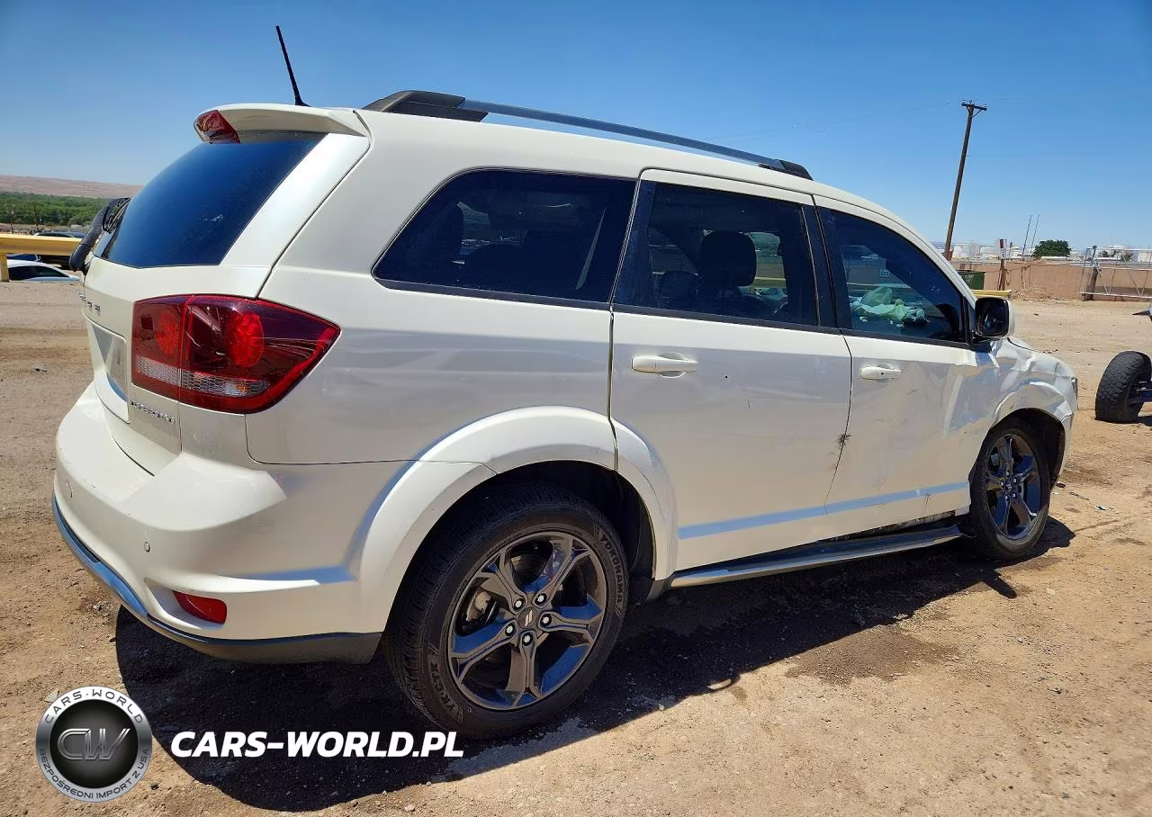 2019 Dodge Journey Crossroad VIN:3C4PDCGBXKT862594 - 3