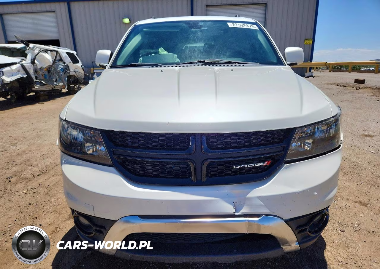 2019 Dodge Journey Crossroad VIN:3C4PDCGBXKT862594 - 5