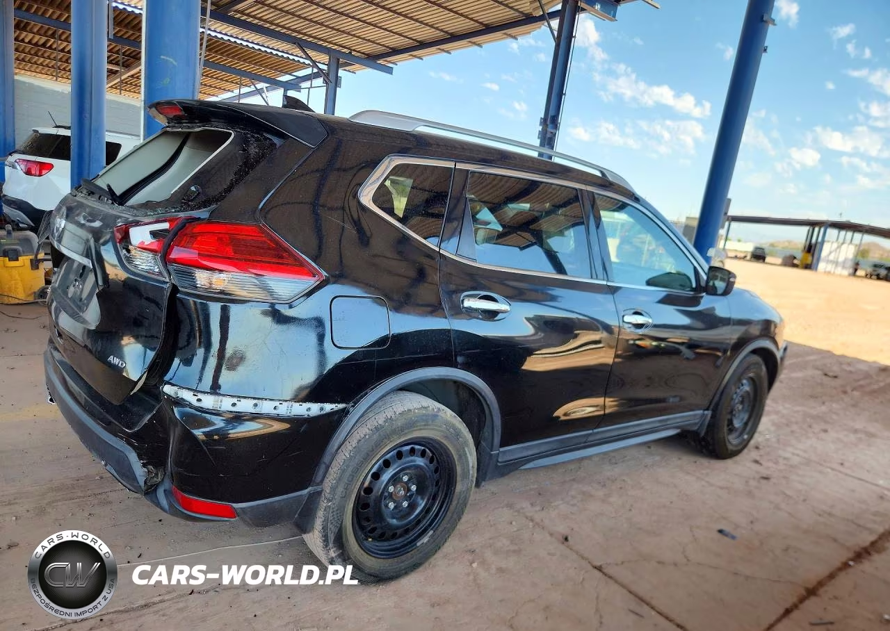 2017 Nissan Rogue S VIN:KNMAT2MV0HP558818 - 3