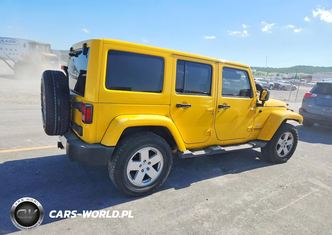 2011 Jeep Wrangler Unlimited Sahara VIN:1J4HA5H12BL530282 - 3